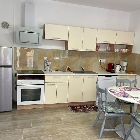 Apartmani Ira Vir Dış mekan fotoğraf