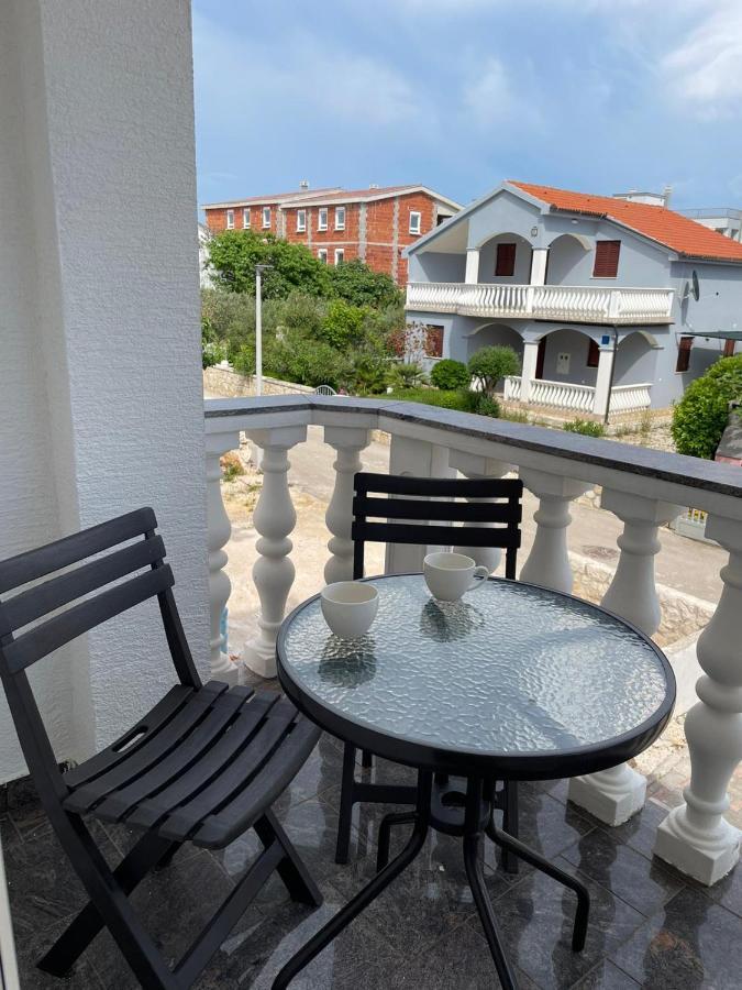 Apartmani Ira Vir Dış mekan fotoğraf