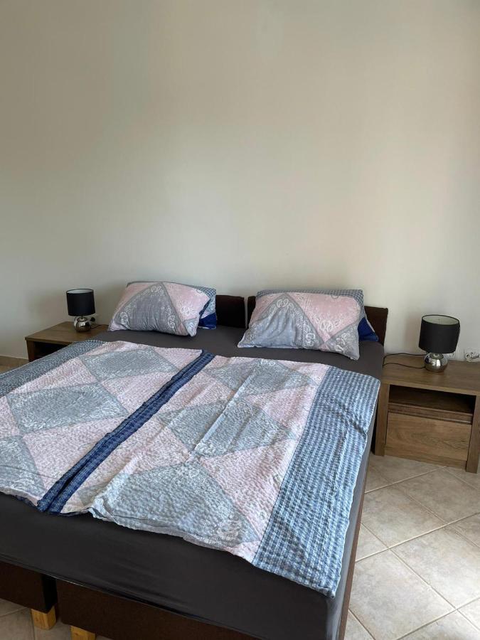 Apartmani Ira Vir Dış mekan fotoğraf