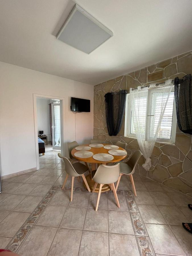 Apartmani Ira Vir Dış mekan fotoğraf