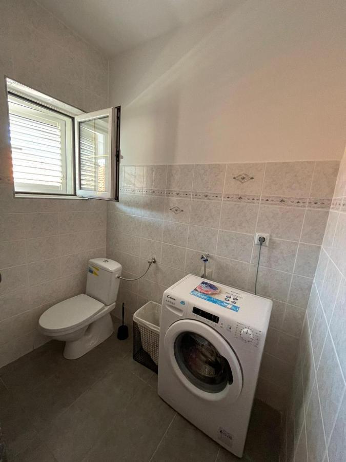 Apartmani Ira Vir Dış mekan fotoğraf