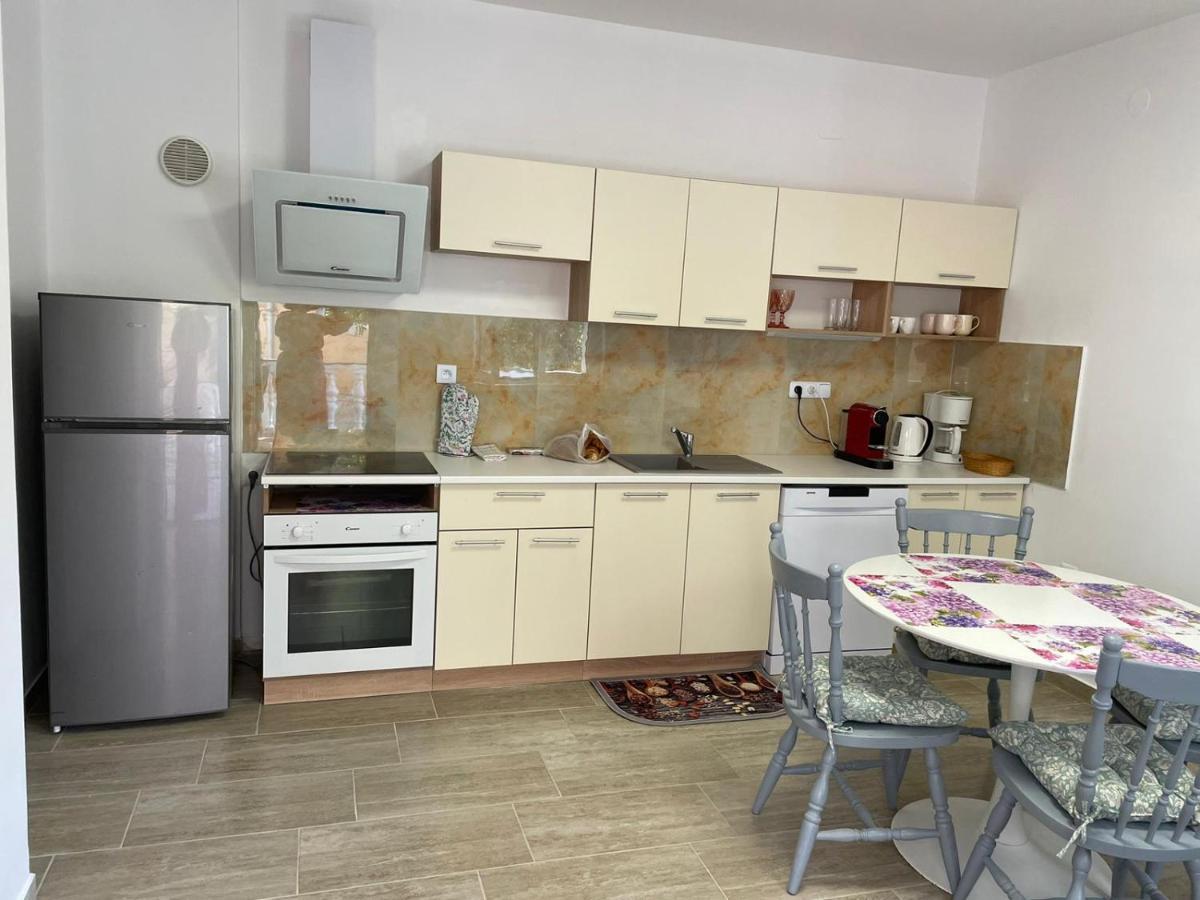 Apartmani Ira Vir Dış mekan fotoğraf