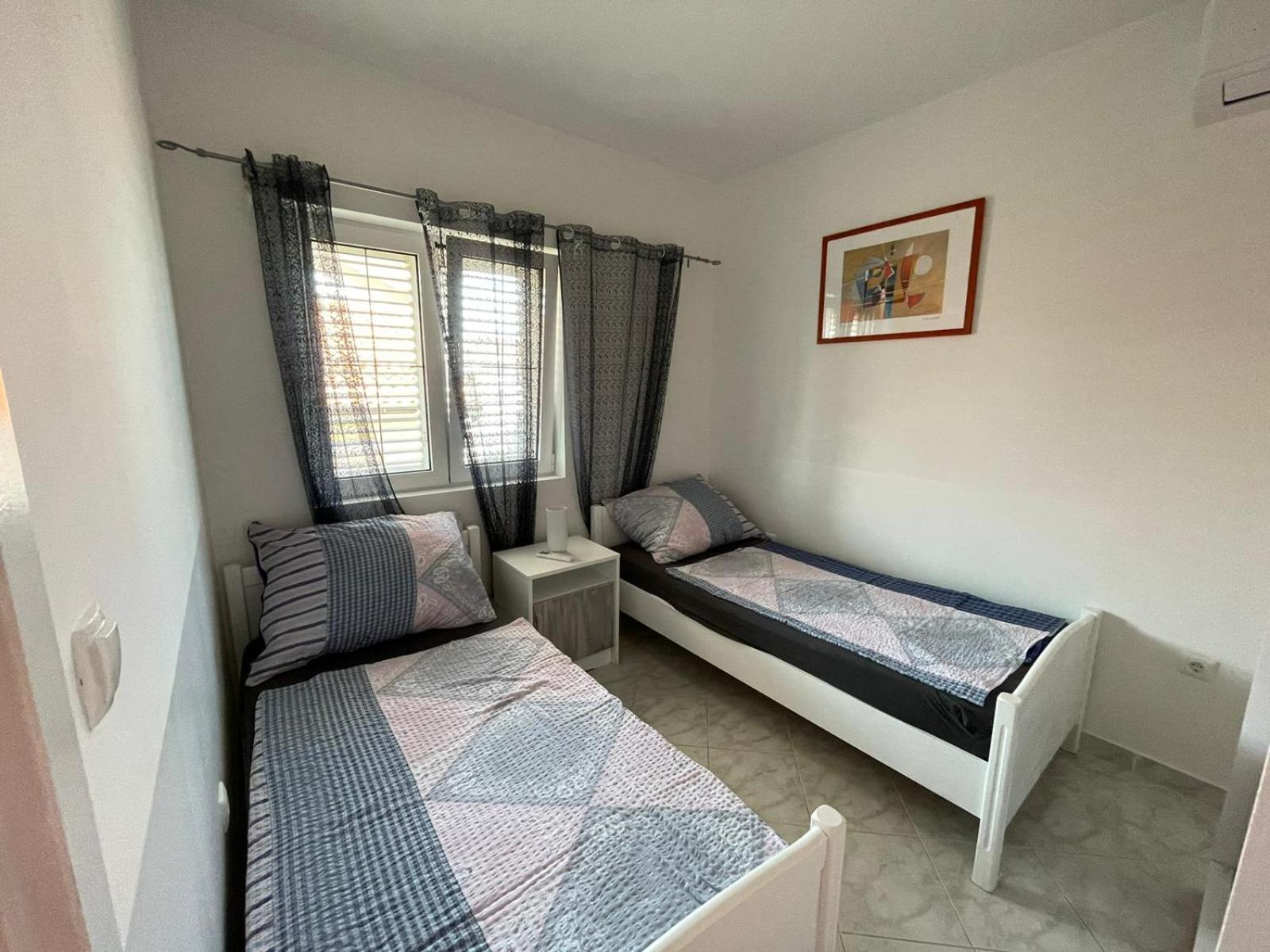 Apartmani Ira Vir Oda fotoğraf