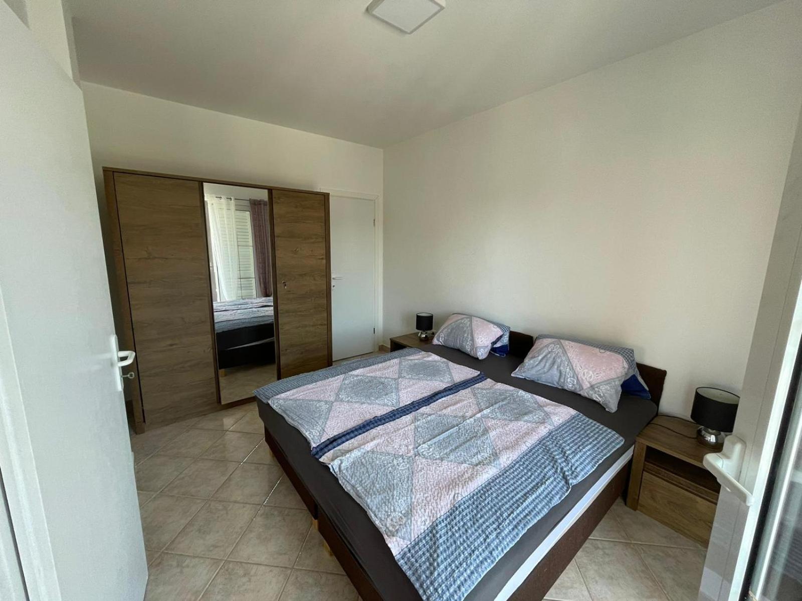 Apartmani Ira Vir Oda fotoğraf