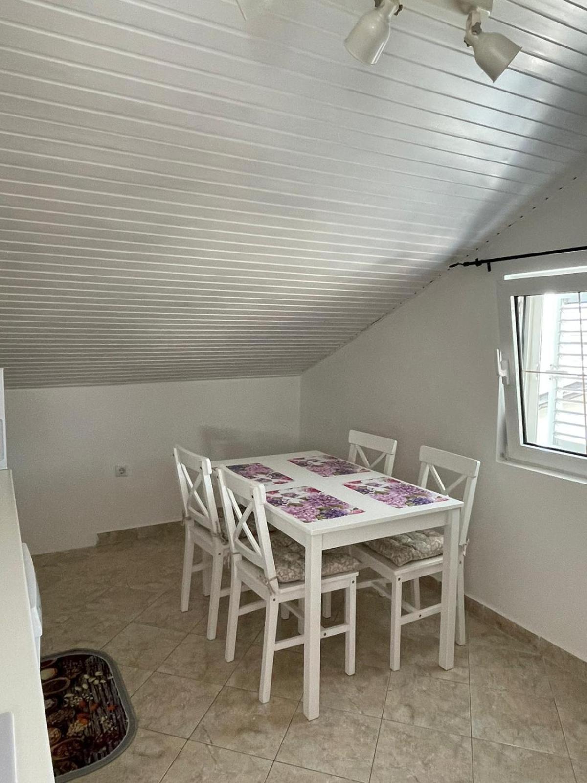 Apartmani Ira Vir Oda fotoğraf